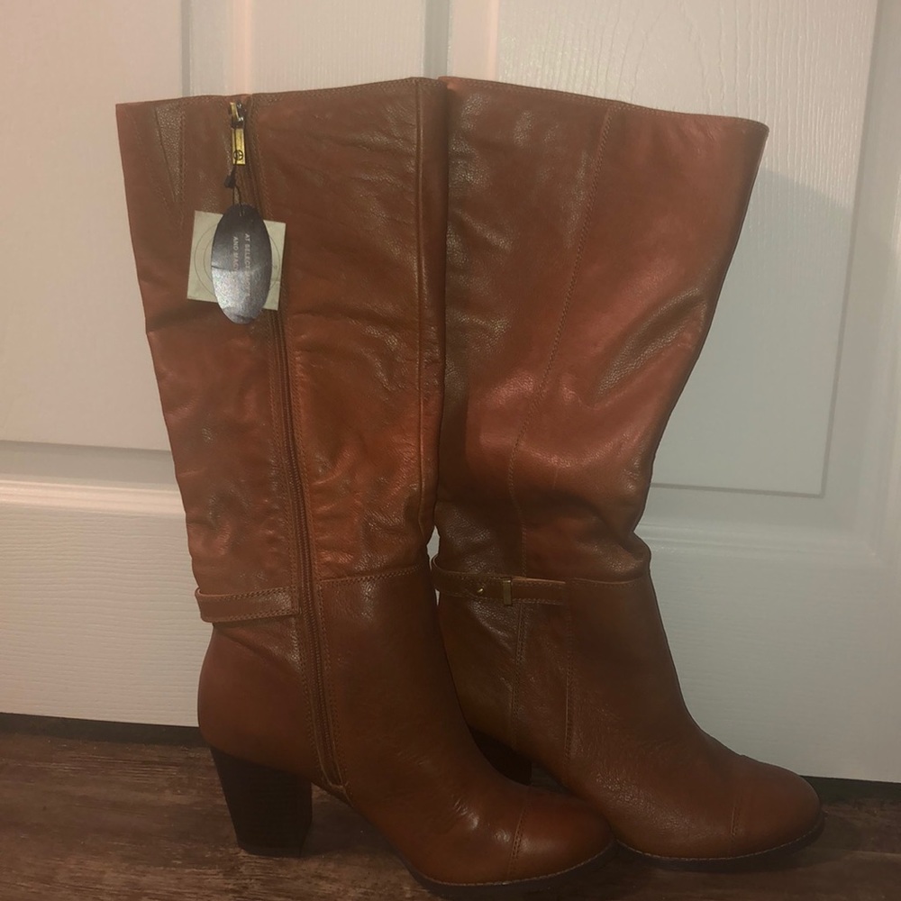 Giani Bernini Tan Boots- size 8